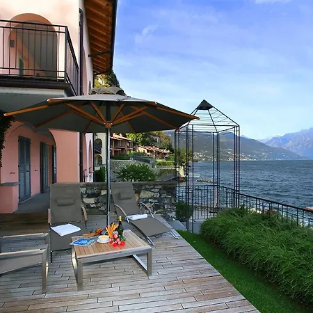 Sleeps 2 Pool Apartment Musso